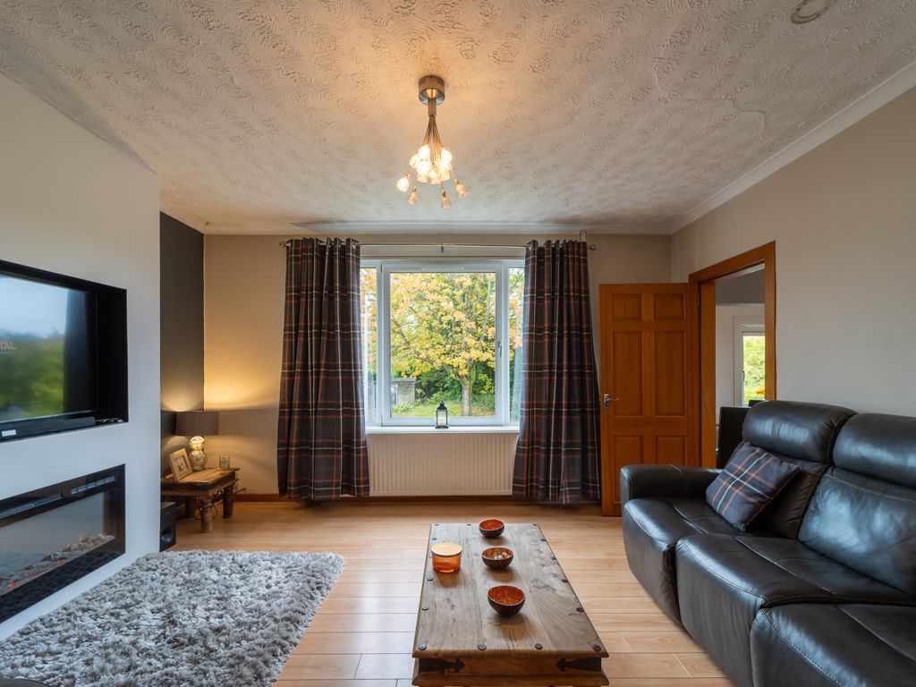 2 bed flat for sale in Alloa Road, Falkirk FK2, £118,995