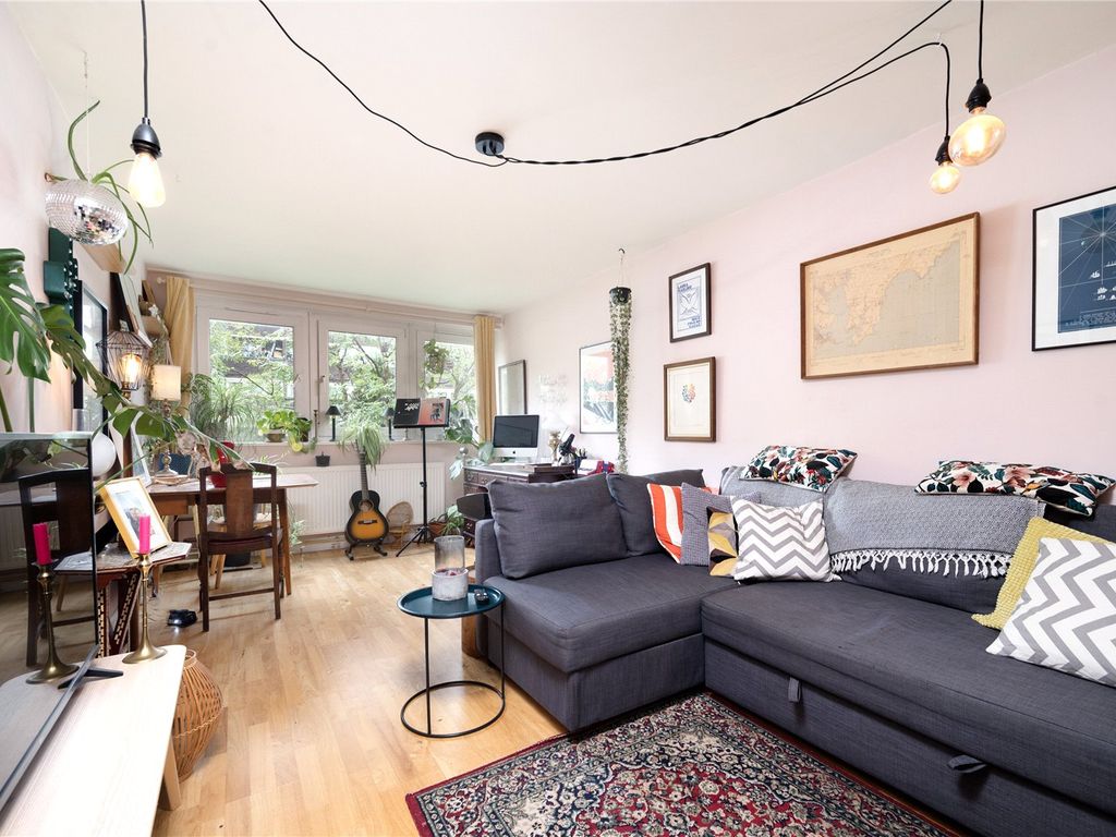 1 bed flat for sale in Levison Way, Archway, London N19, £325,000