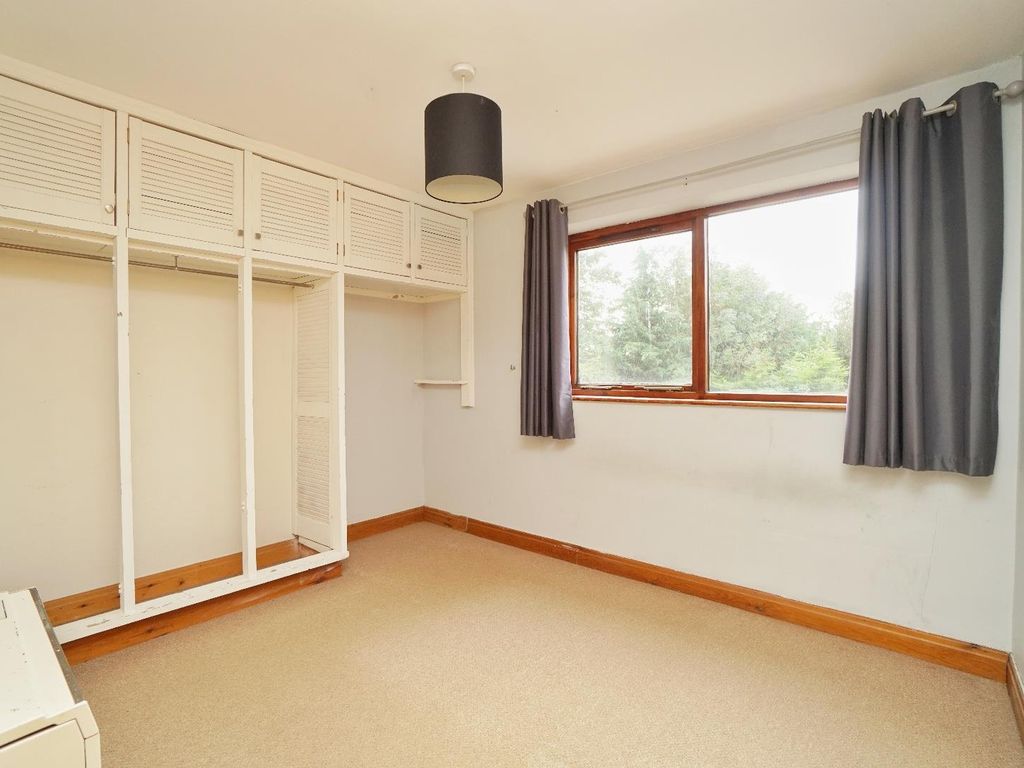 2 bed flat for sale in Roedeer Cottages, Raskelf, York YO61, £115,000