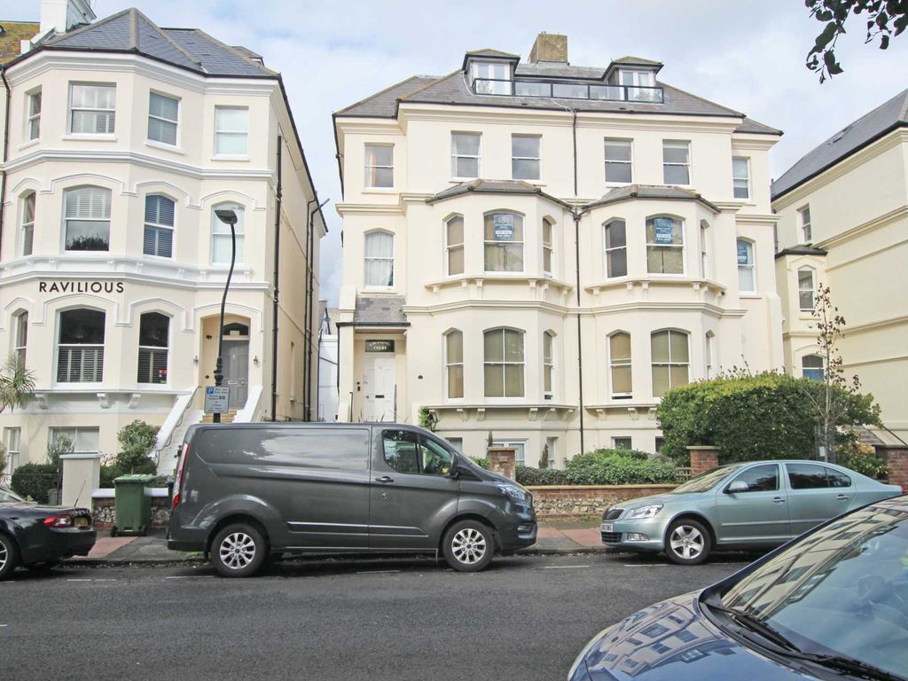 2 bed flat for sale in Blackwater Road, Eastbourne BN21, £380,000