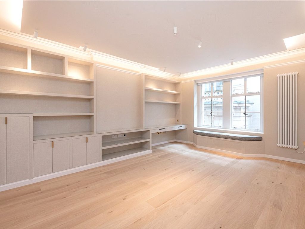 1 bed flat to rent in St James's Street, St James's, London SW1A, £4,000 pcm