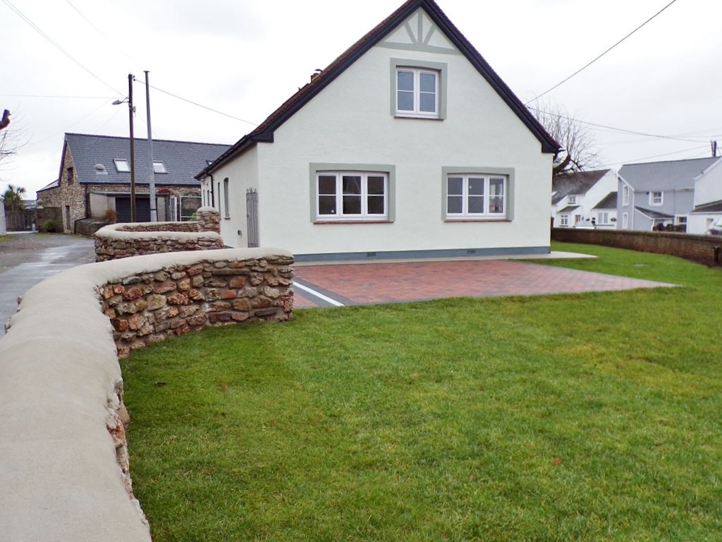 4 bed detached bungalow for sale in Old Village Lane, Porthcawl CF36, £649,000