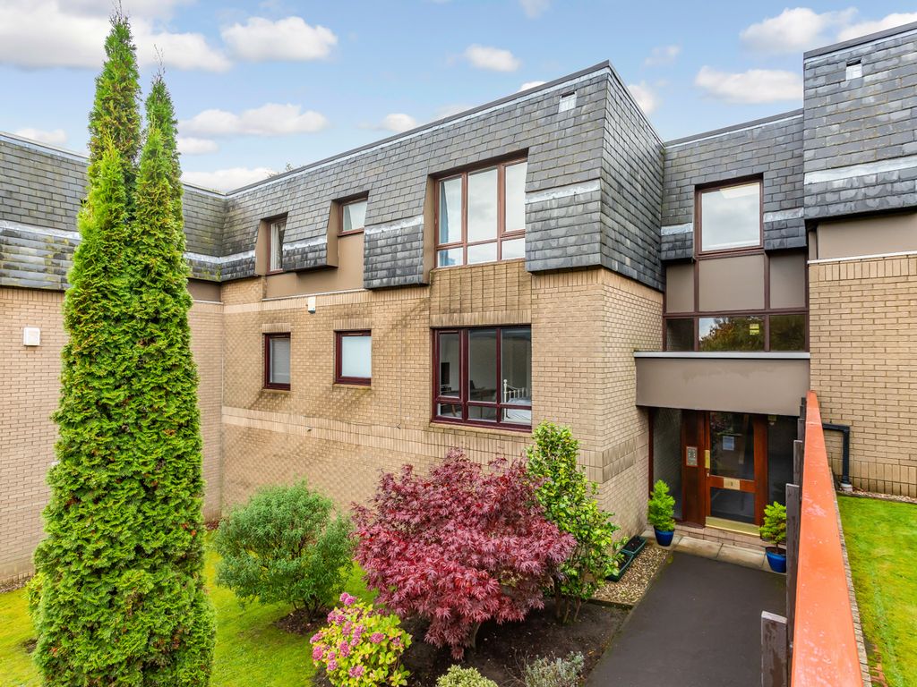 2 bed penthouse for sale in Rocheid Park, Fettes, Edinburgh EH4, £370,000