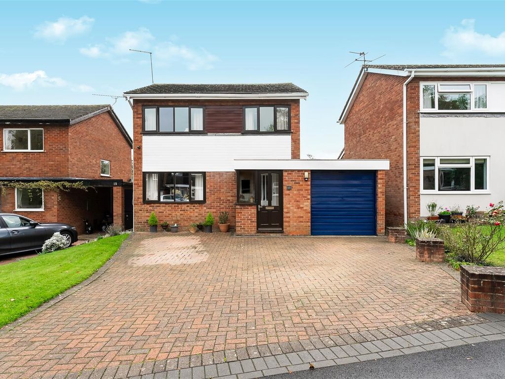 3 bed detached house for sale in Cowley Way, Kilsby, Rugby CV23, £284,000