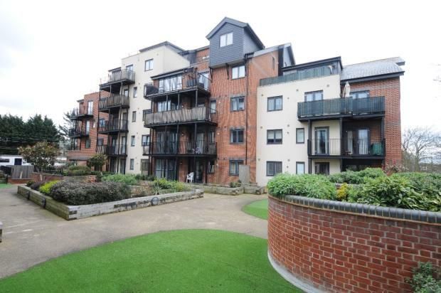 2 bed flat for sale in Tanners Wharf, Bishop's Stortford CM23, £327,500