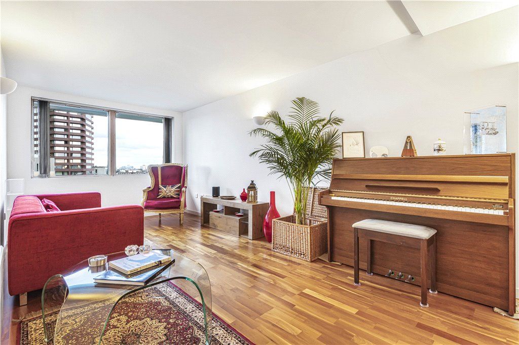 2 bed flat for sale in Poole St, London N1, £600,000