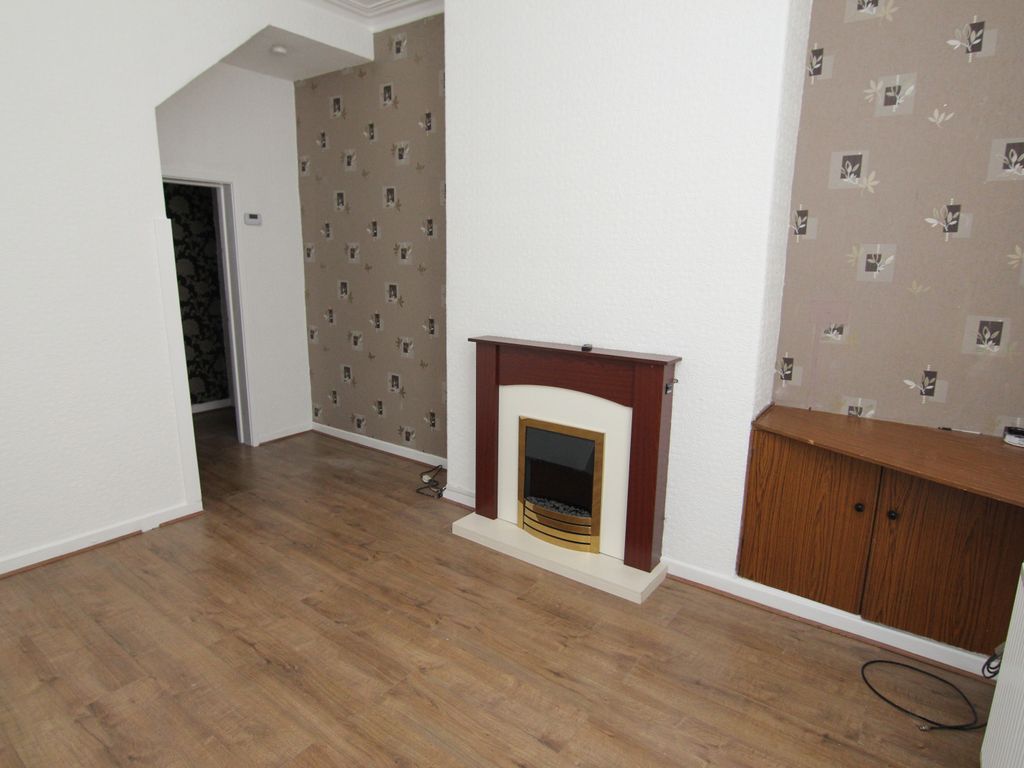 2 bed terraced house to rent in Droylsden, Manchester M43, £850 pcm
