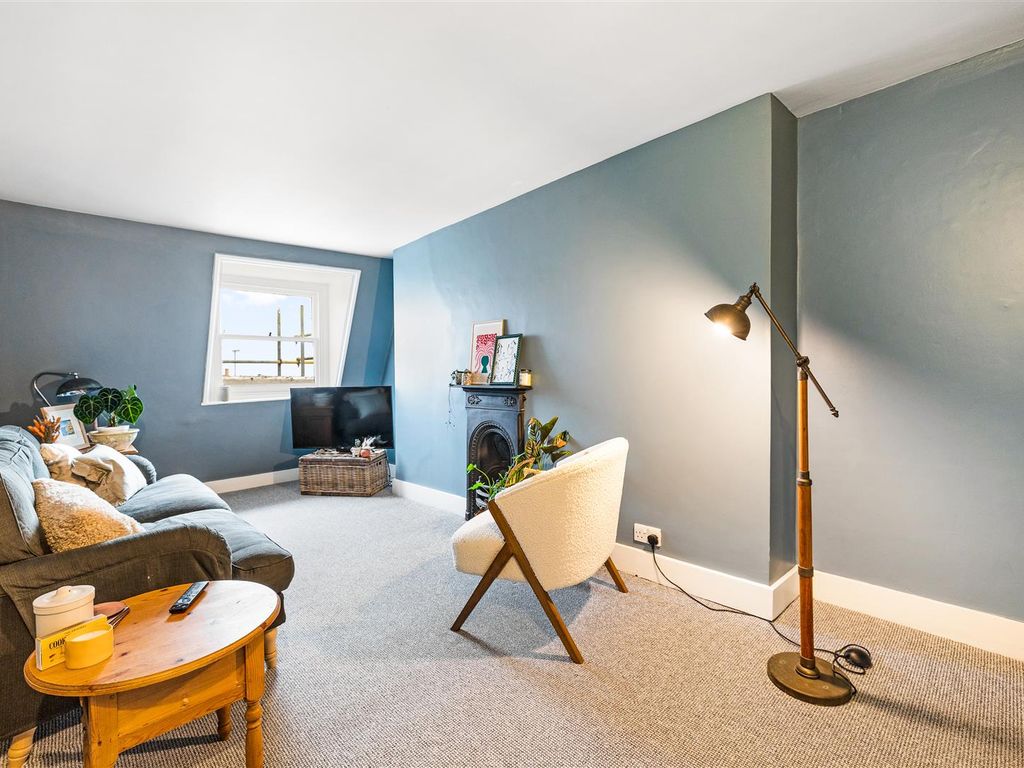 1 bed flat for sale in Montpelier Road, Brighton BN1, £280,000