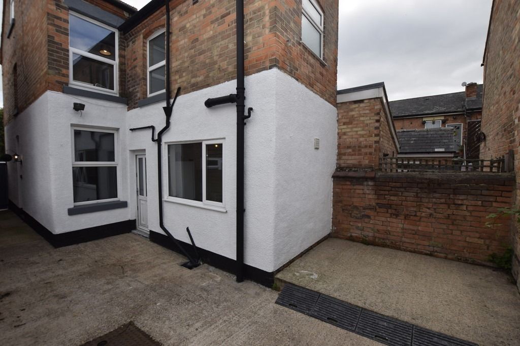 4 bed terraced house to rent in Kedleston Street, Derby, Derbyshire DE1, £520 pcm