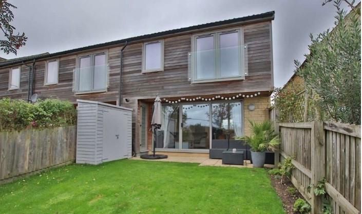 3 bed end terrace house for sale in Bath Road, Farmborough, Bath BA2, £350,000