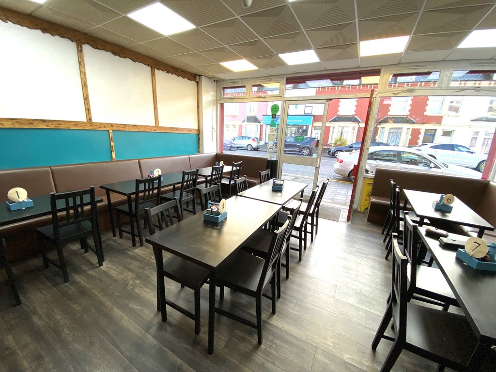 Restaurant/cafe to let in Penarth Road, Grangetown, Cardiff CF11, £18,000 pa