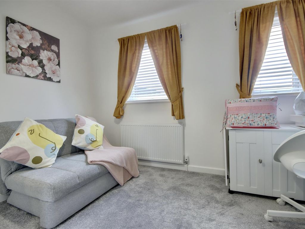 2 bed end terrace house for sale in Heyshott Gardens, Clanfield, Waterlooville PO8, £290,000