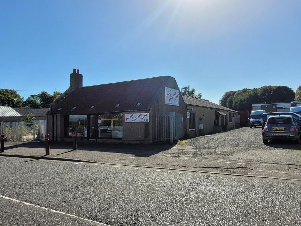 Light industrial to let in 4 Main Street, Brightons FK2, £23,000 pa