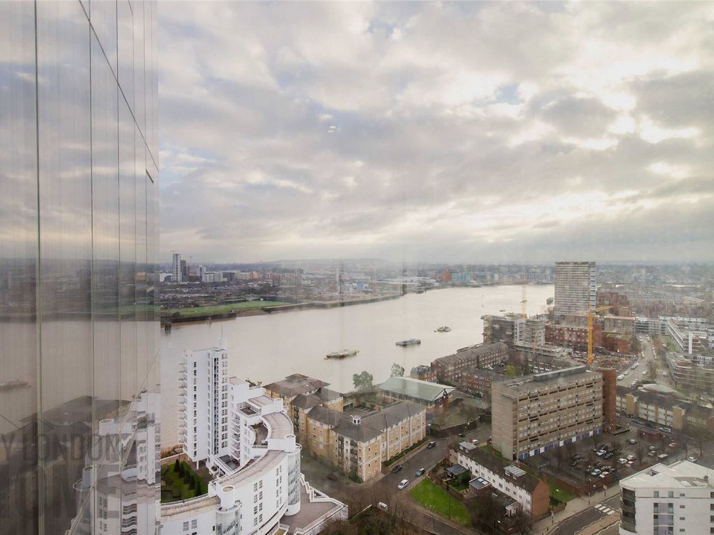 3 bed flat for sale in Dollar Bay Point, 3 Dollar Bay Place, Canary Wharf E14, £1,000,000