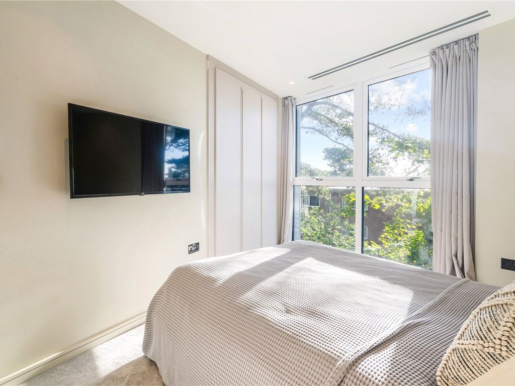 2 bed flat for sale in Banks Road, Sandbanks, Poole, Dorset BH13, £700,000
