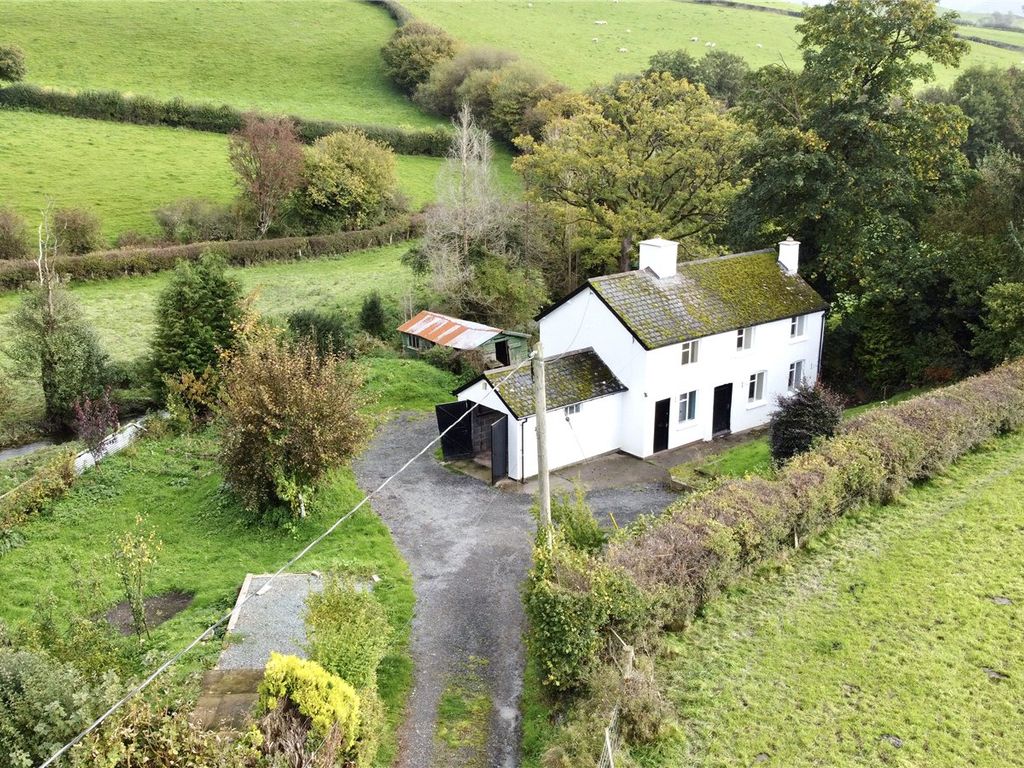 3 bed cottage for sale in Oakley Park, Llanidloes, Powys SY18, £350,000