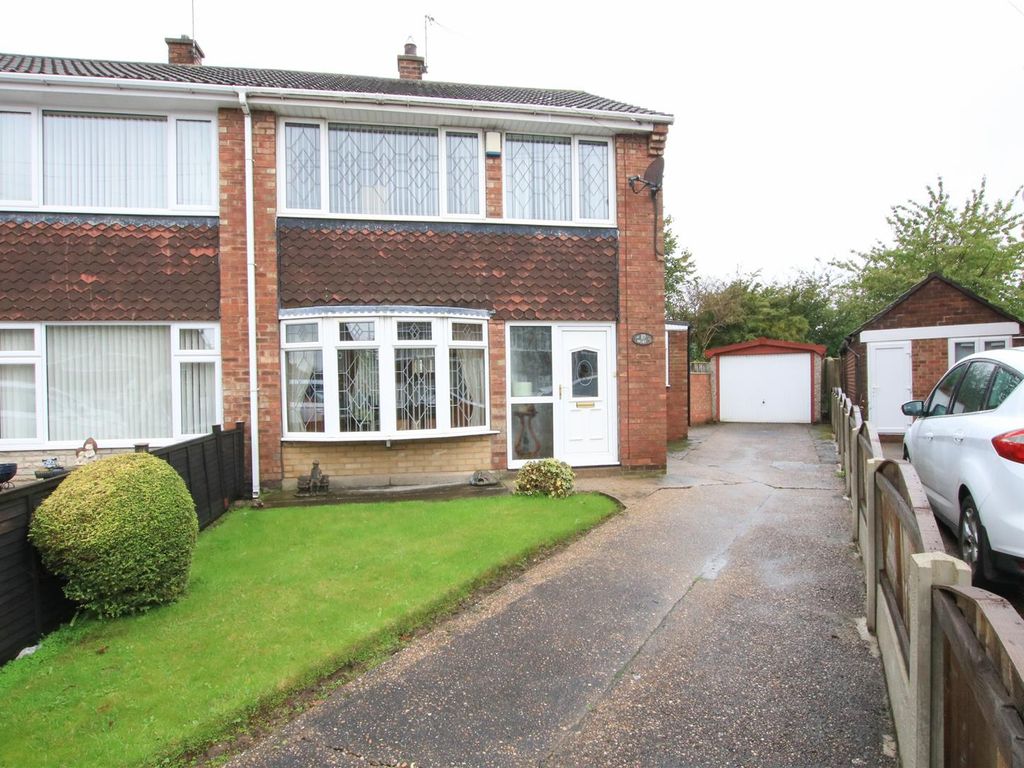 3 bed semi-detached house for sale in Dirleton Drive, Warmsworth, Doncaster DN4, £175,000