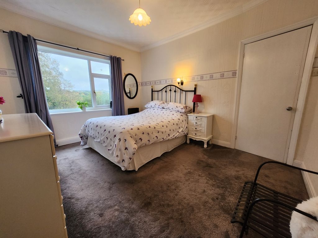 3 bed semi-detached house for sale in Higher Croft Road, Lower Darwen, Darwen, Lancashire BB3, £190,000