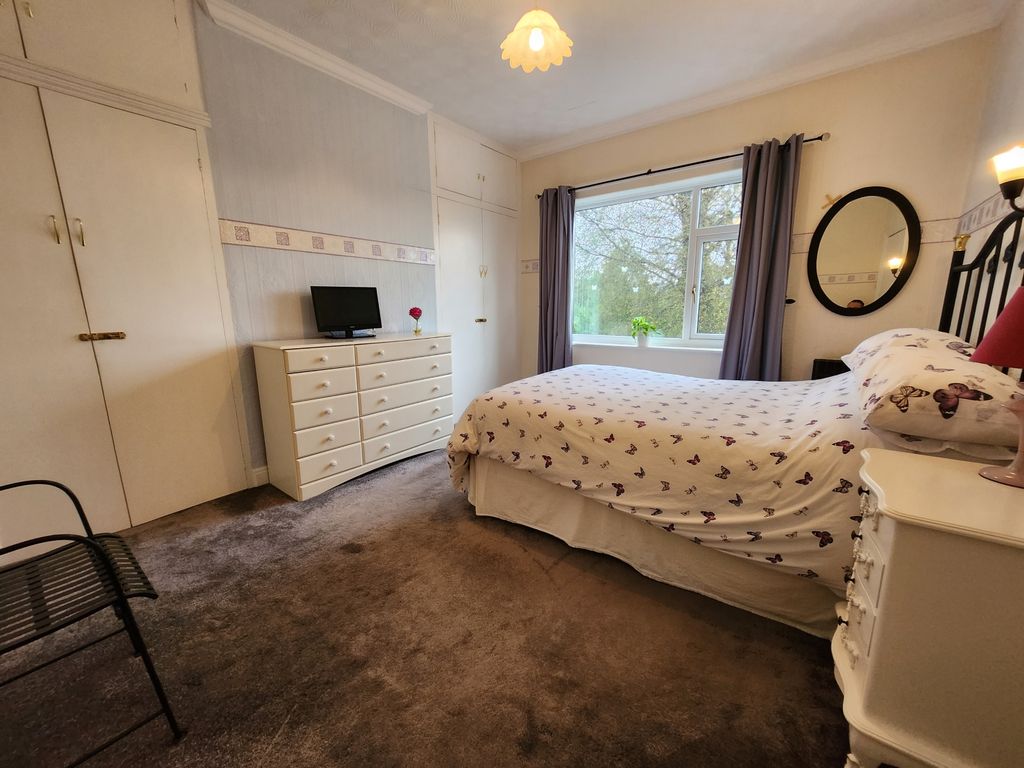 3 bed semi-detached house for sale in Higher Croft Road, Lower Darwen, Darwen, Lancashire BB3, £190,000