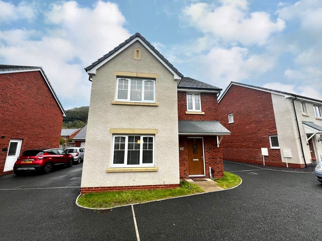 4 bed detached house for sale in Kingfisher Crescent, Merthyr Vale, Merthyr Tydfil CF48, £290,000