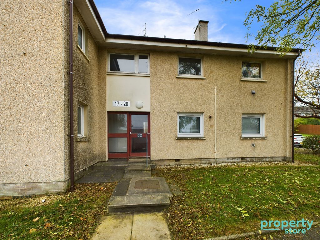 1 bed flat for sale in Thornielee, East Kilbride, South Lanarkshire G74, £68,000