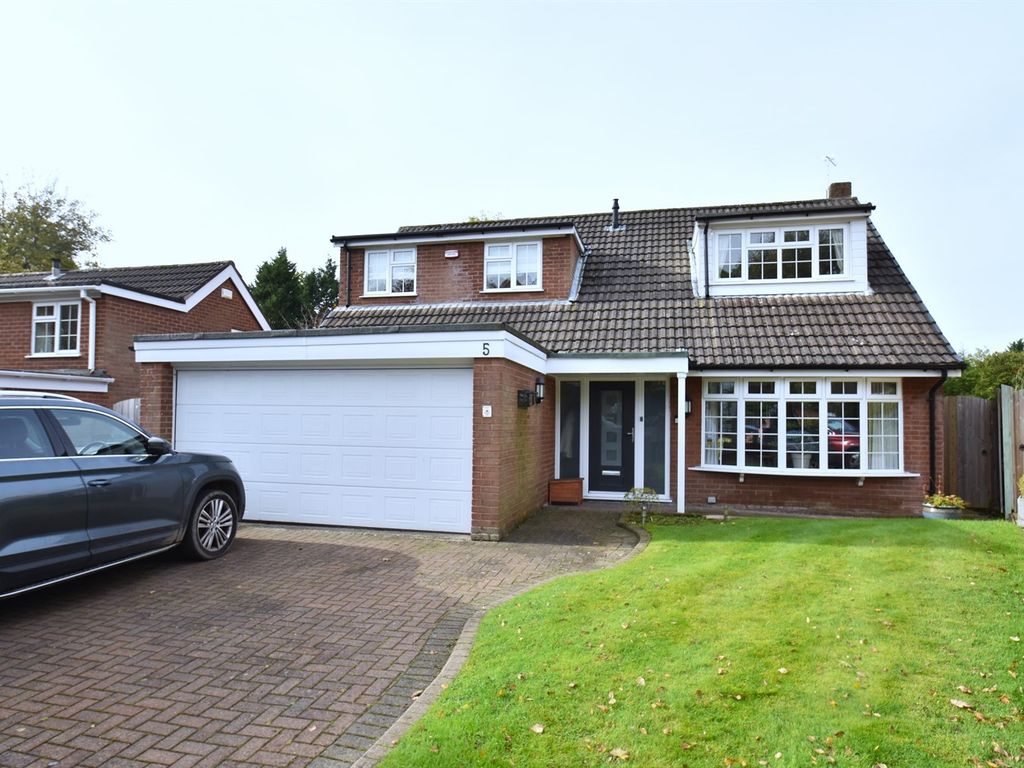 3 bed detached house for sale in Barley Drive, Bramhall, Stockport SK7, £650,000