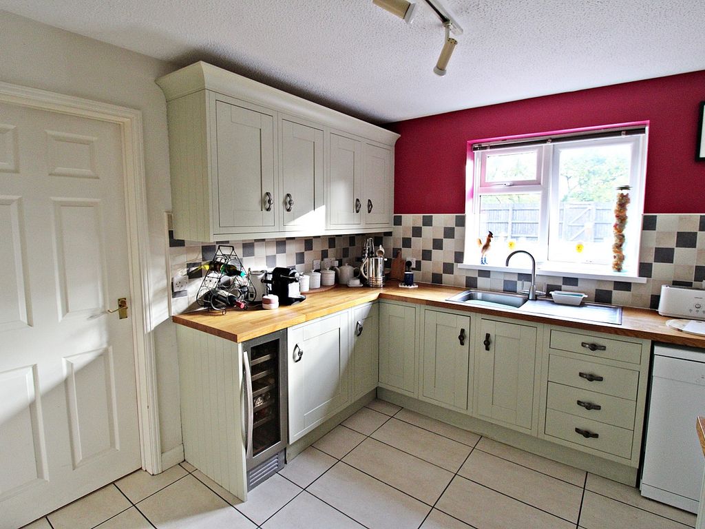 3 bed detached house for sale in Ynysddu, Pontyclun, Rhondda Cynon Taff. CF72, £350,000