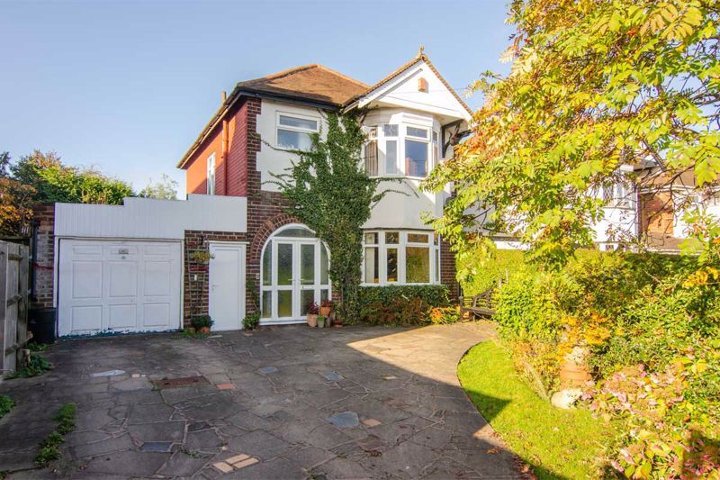 3 bed detached house for sale in Pelsall Road, Brownhills, Walsall WS8, £325,000