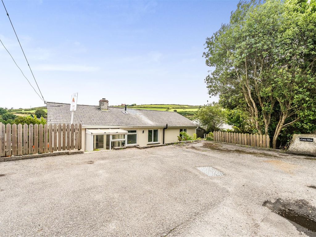 3 bed detached house for sale in Chapel Hill, Brea, Camborne TR14, £300,000