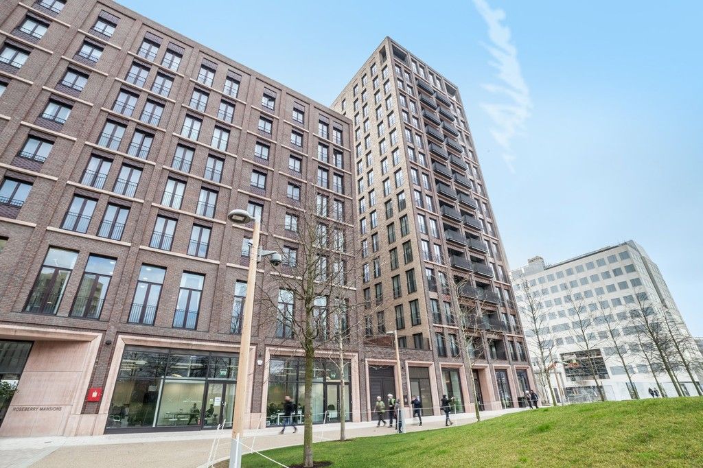 2 bed flat for sale in Fenman House, 5 Lewis Cubitt Walk, London N1C, £1,450,000