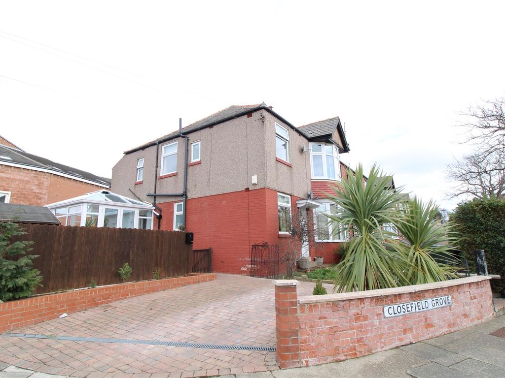 2 bed flat for sale in Closefield Grove, Monkseaton, Whitley Bay NE25, £165,000