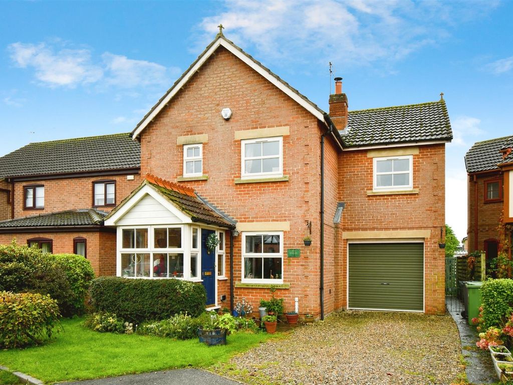 4 bed detached house for sale in Sawyers Walk, Dunnington, York YO19, £475,000