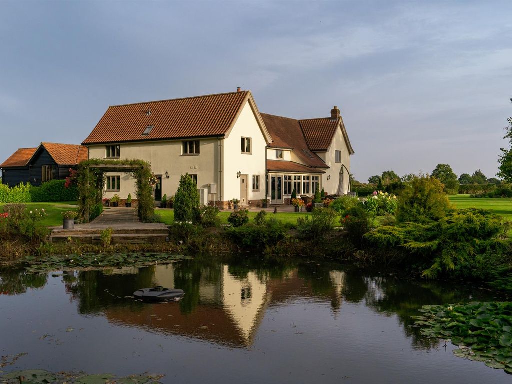 6 bed detached house for sale in Winfarthing, Diss IP22, £1,500,000