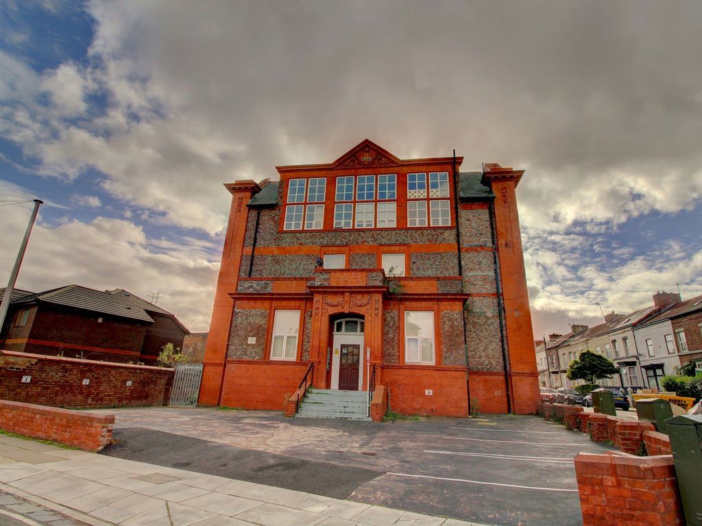 1 bed flat for sale in Wellington Street, Garston, Liverpool L19, £40,000