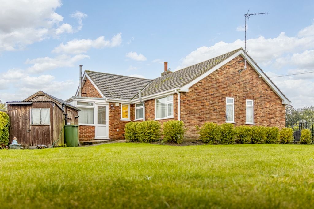 2 bed bungalow for sale in North End, Swineshead, Boston, Lincolnshire PE20, £169,950