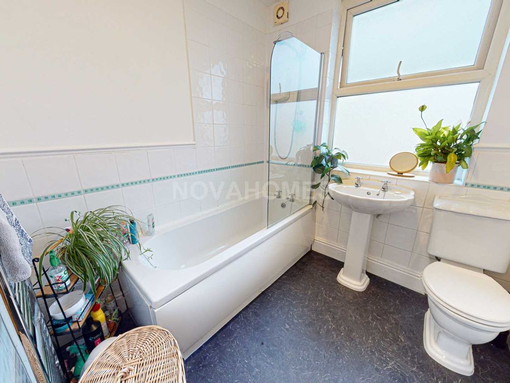3 bed terraced house for sale in Peverell Terrace, Peverell PL3, £240,000