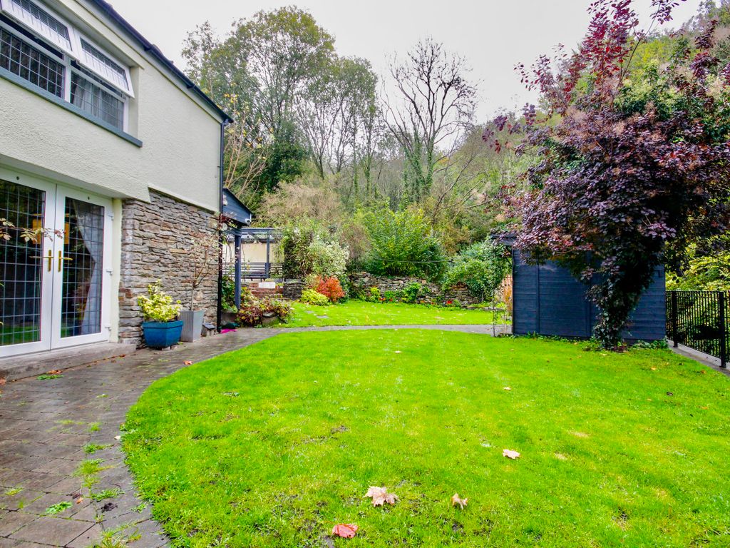 3 bed detached house for sale in Cwm Road, Argoed, Blackwood NP12, £425,000