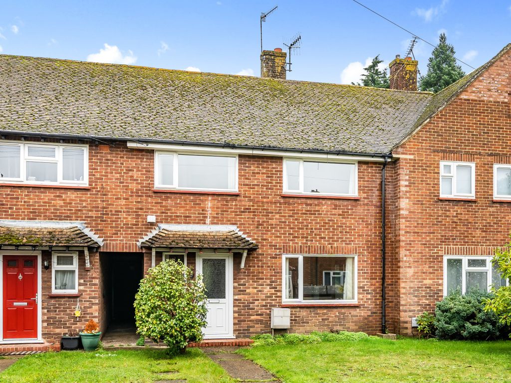 3 bed terraced house for sale in Guildford, Surrey GU1, £399,950
