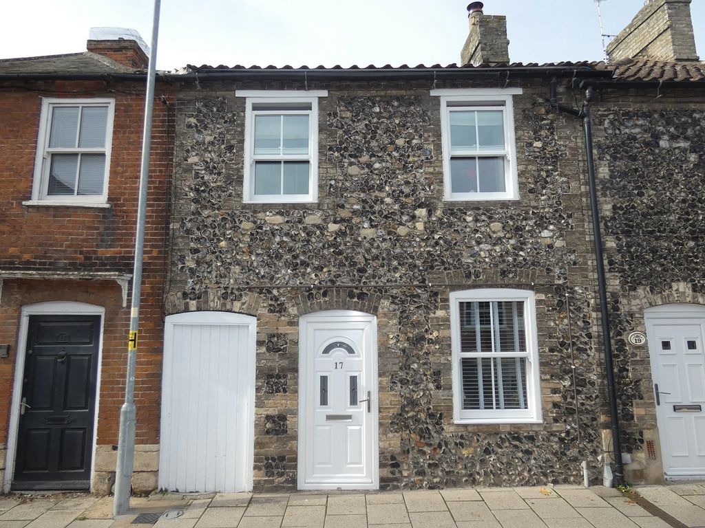 2 bed terraced house for sale in Earls Street, Thetford IP24, £180,000