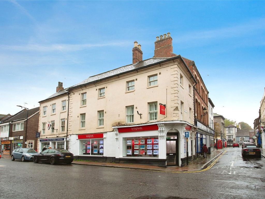 2 bed flat for sale in High Street, Knaresborough HG5, £170,000
