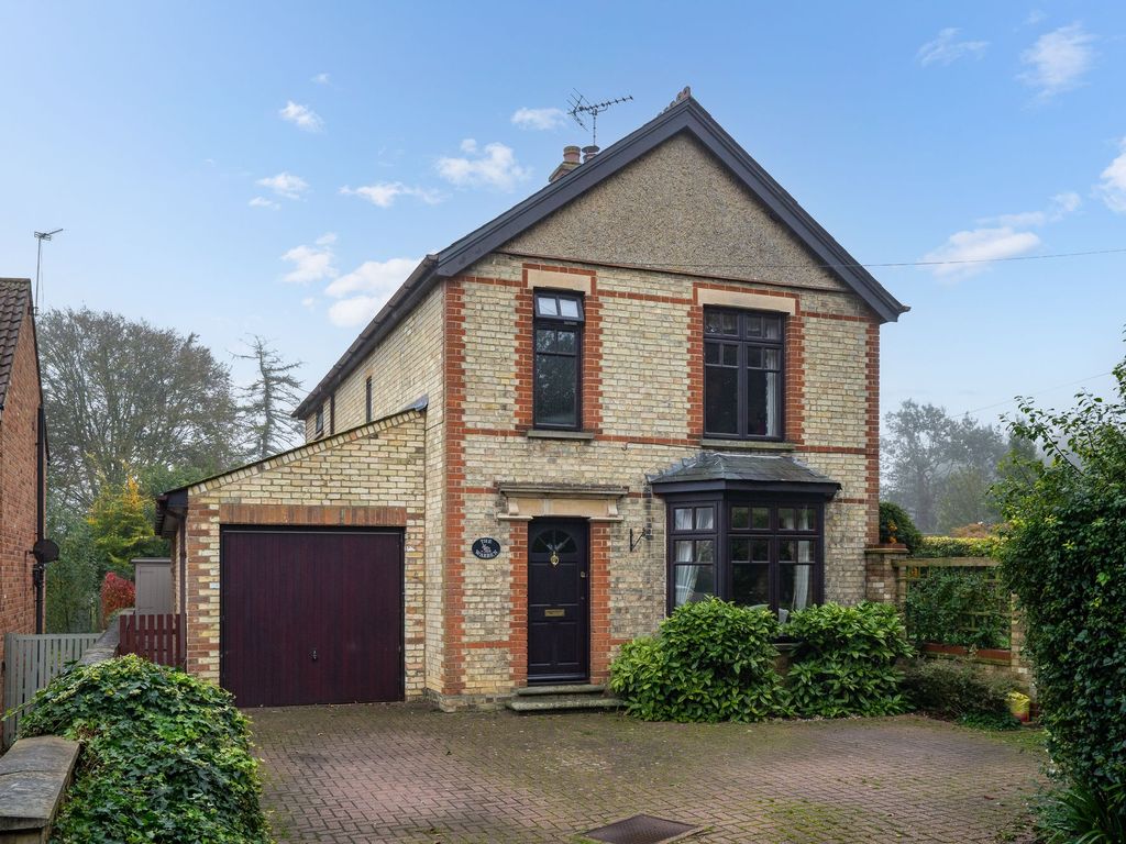 3 bed detached house for sale in Burgoynes Road, Impington CB24, £775,000