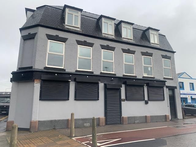 Retail premises to let in Hedon Road, Hull HU9, £18,000 pa