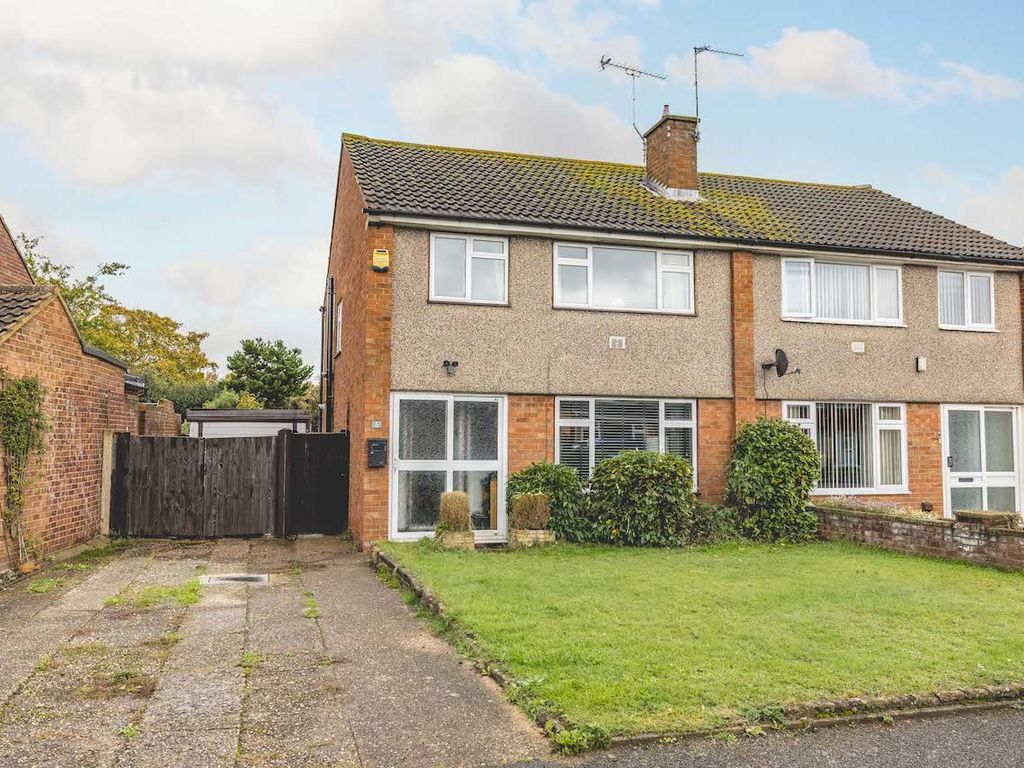 3 bed semi-detached house for sale in Burroway Road, Langley SL3, £575,000