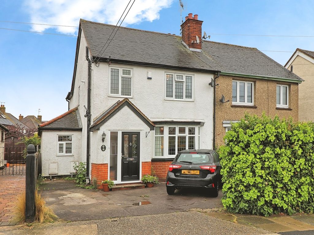 4 bed semi-detached house for sale in Seventh Avenue, Chelmsford CM1, £540,000