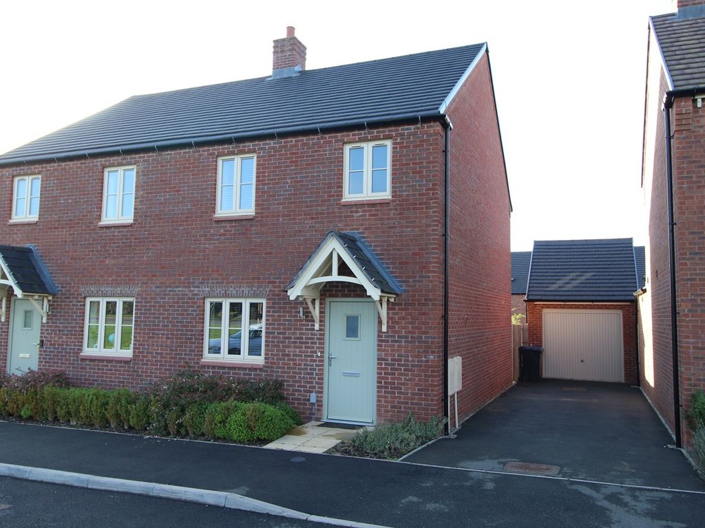 3 bed semi-detached house for sale in Valley Close, Lutterworth LE17, £309,950