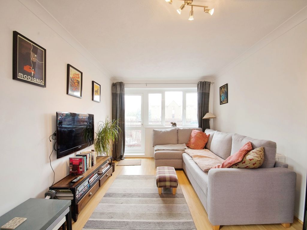 1 bed flat for sale in Rainhill Way, London E3, £201,000