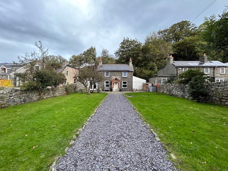 3 bed cottage for sale in Valley Road, Llanfairfechan LL33, £340,000
