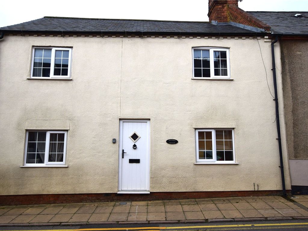 3 bed end terrace house to rent in High Street, Kingsthorpe Village, Northampton NN2, £1,200 pcm
