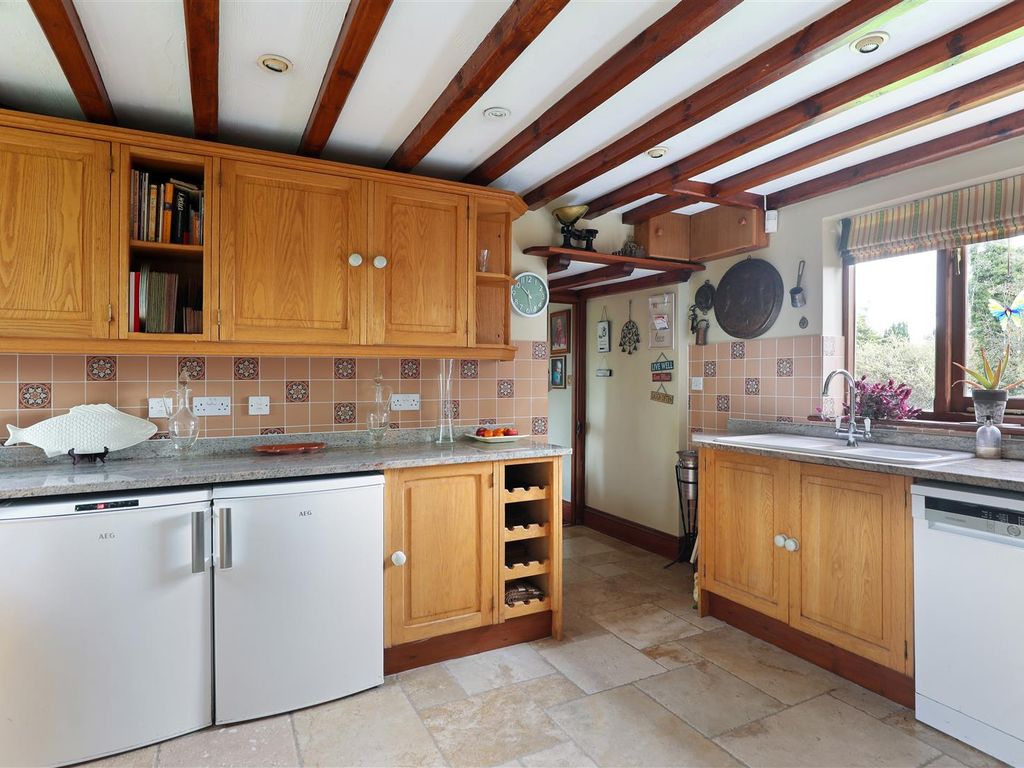 4 bed detached house for sale in Framilode, Gloucester GL2, £800,000