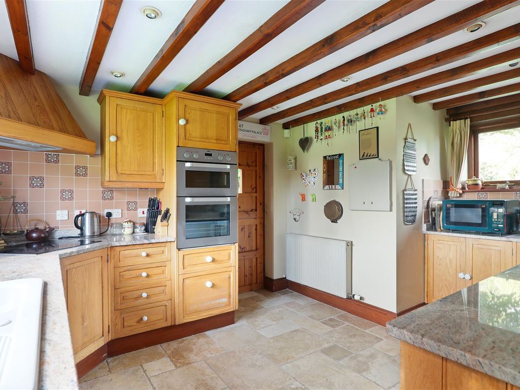 4 bed detached house for sale in Framilode, Gloucester GL2, £800,000